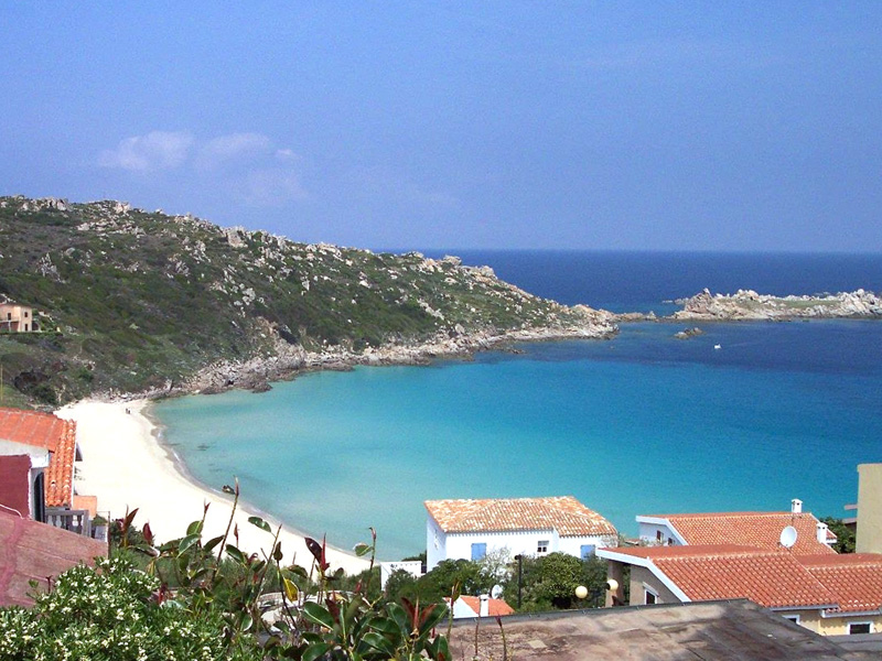 Santa Teresa di Gallura, la spiaggia di Rena Bianca - Foto: Wikipedia (Stahlkocher)